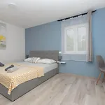 Appartement With A Parking Space - 18337
