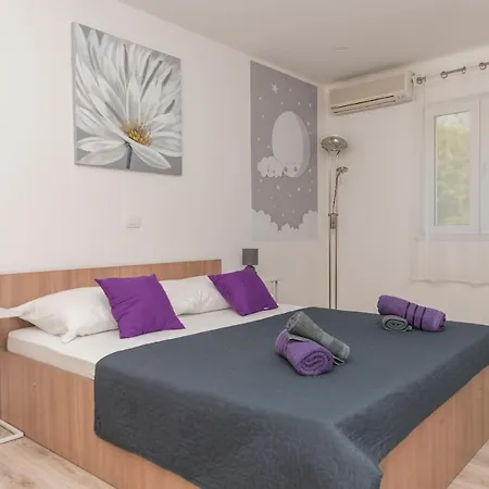 With A Parking Space - 18337 Appartement