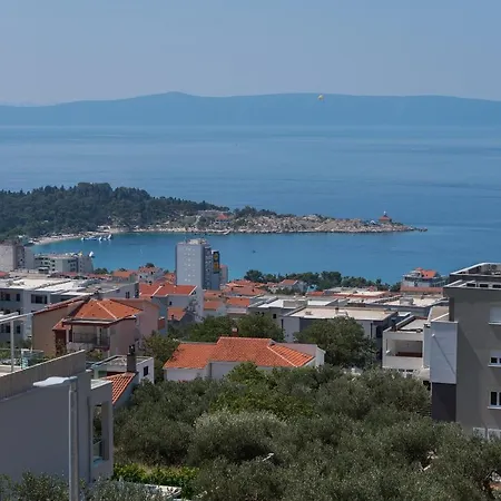 With A Parking Space - 18337 Apartman